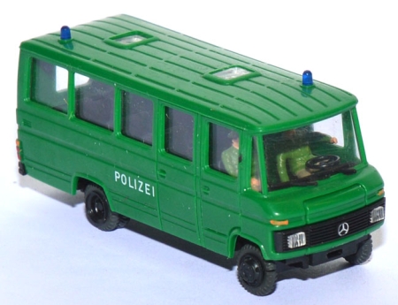 Mercedes-​Benz L 508 D Bus Grukw 1 Polizei grün