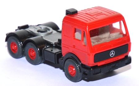 Mercedes-​​Benz NG 2632 S Solozugmaschine rot