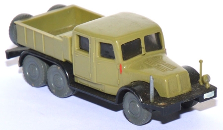 Tatra T 141 Schwerlastzugmaschine 6x6 olivgelb