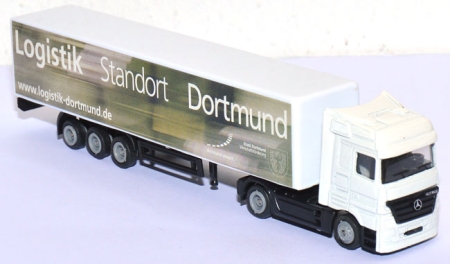 Mercedes-Benz Actros Koffersattelzug Logistics Location Dortmund