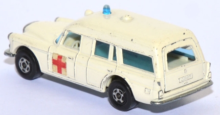 Preview: 03A Mercedes-Benz Binz Ambulance