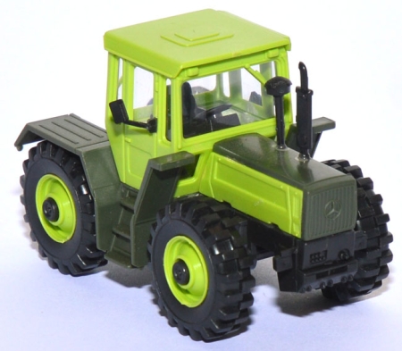 Mercedes-​Benz Trac grün