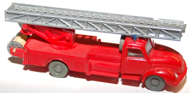 Magirus S 3500 Drehleiter Feuerwehr rot