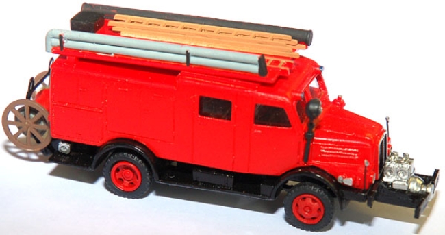 IFA H3A Feuerwehr LF 16 mit Vorbaupumpe Feuerwehr Berlin