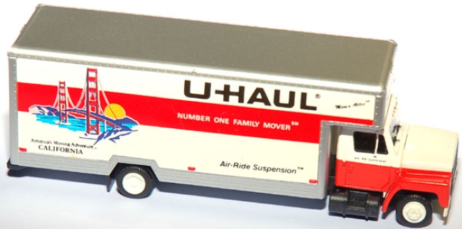 International Möbelwagen U Haul California