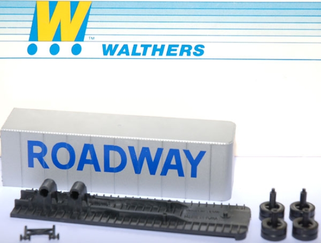 Van Trailer 32` Roadway