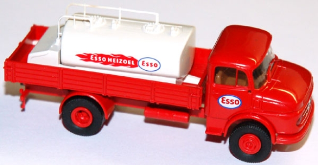 Mercedes-Benz L 322 Pritschen-LKW mit Öltank Esso