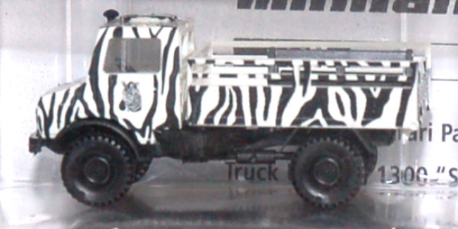 Mercedes-Benz Unimog U 1300 Safari Park