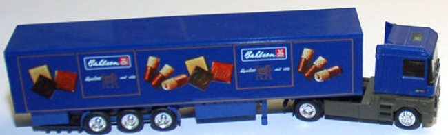 Renault AE 500 Magnum Koffersattelzug Bahlsen blau