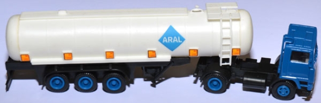 Volvo F 10 (K) Tanksattelzug Aral blau