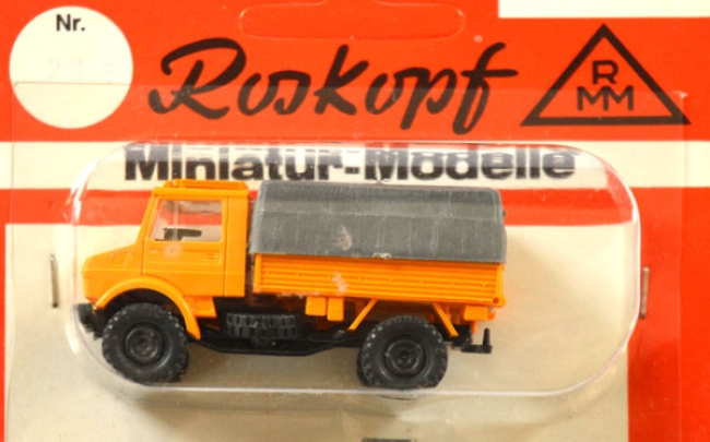 Mercedes-Benz Unimog U 1700 L orange