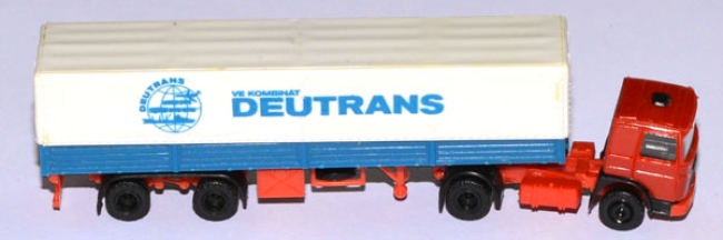 MAN Pritschensattelzug Deutrans rot