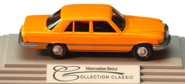 Mercedes-Benz 450 SE chromgelb