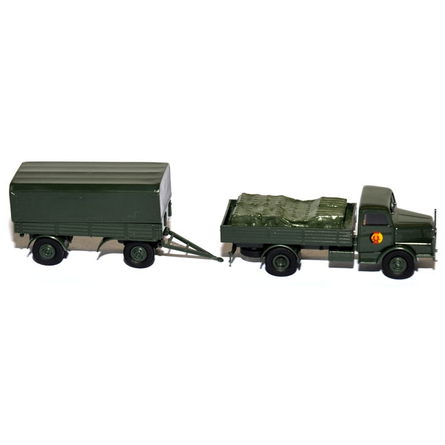 IFA S 4000/1 Pritschenlastzug NVA Militär / Armee