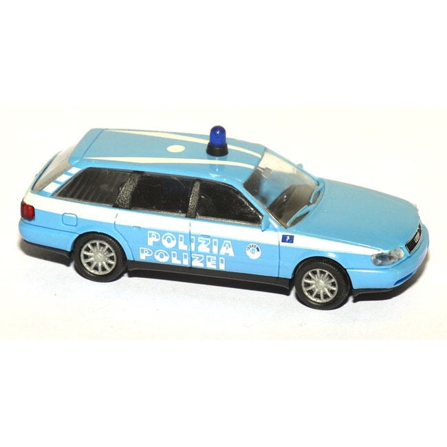 Audi A6 Avant Polizia Polizei Italien hellblau