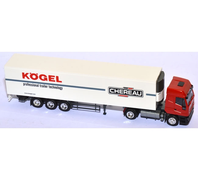 Iveco Eurostar Kühlkoffersattelzug Chereau / Kögel rot