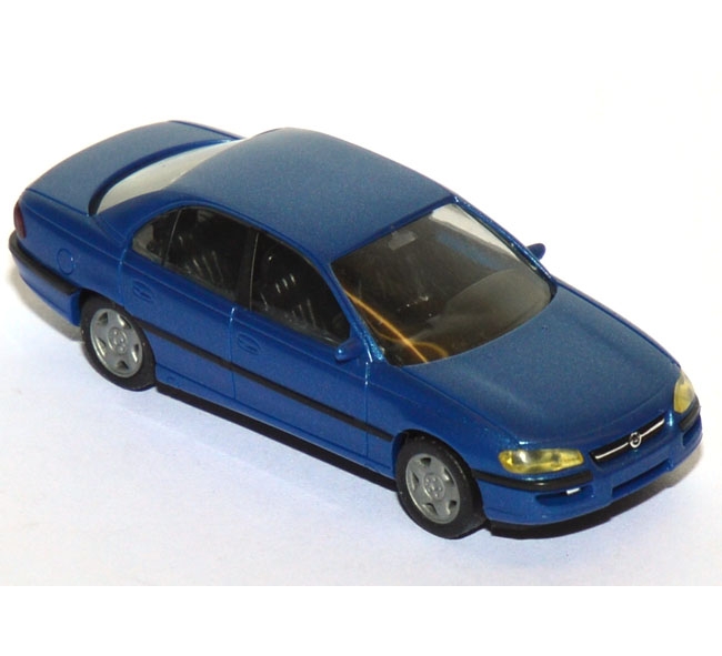 Opel Omega MV6 blaumetallic