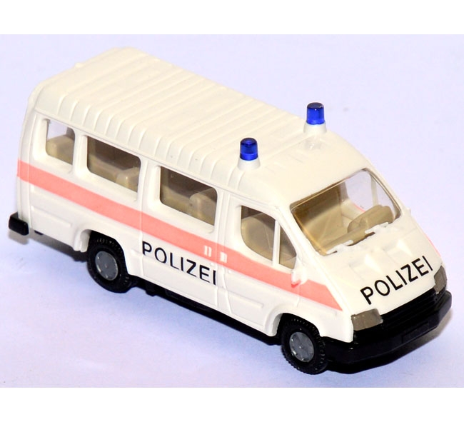 Ford Transit Polizei Österreich weiß