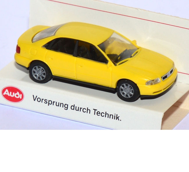 Audi A4 1.8T quattro gelb