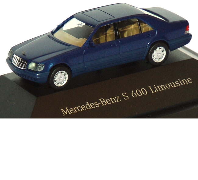 Mercedes-Benz S 600 Limousine blau