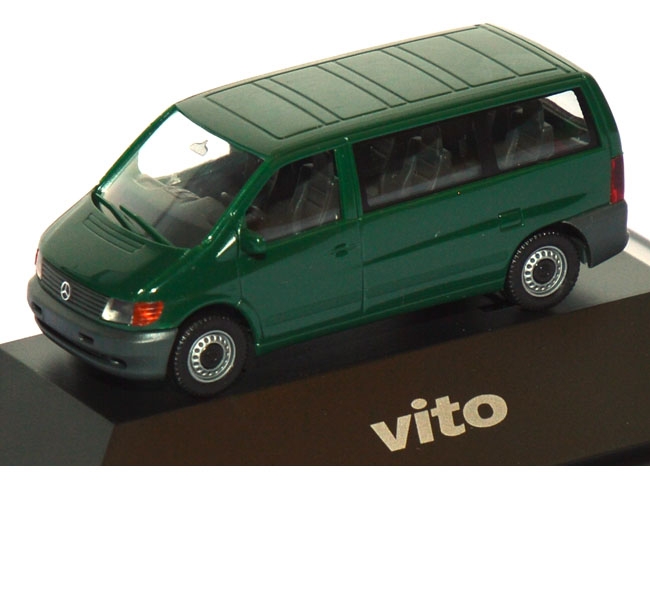 Mercedes-Benz Vito Bus grün