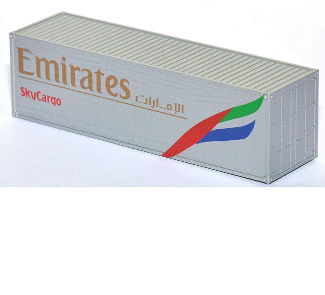 Pritschenaufbau mit Gardinenplane Emirates Sky Cargo silber