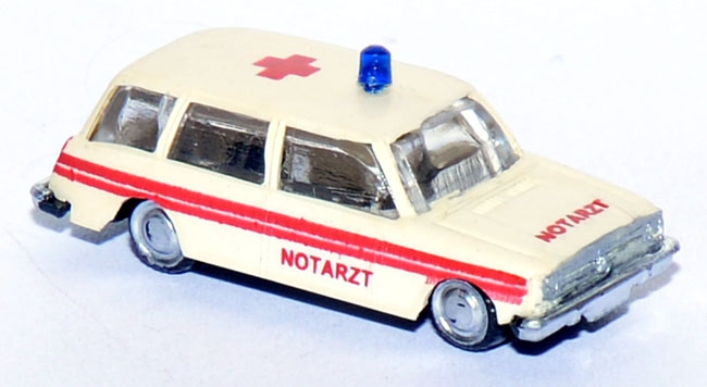 Lada Kombi Notarzt weiß