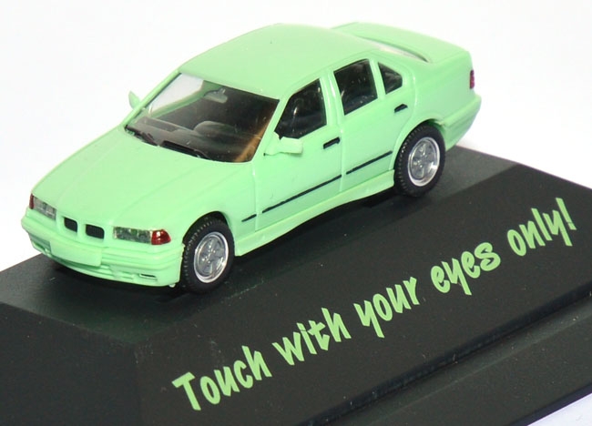 BMW 325i (E36) - Touch with your eyes only! mintgrün