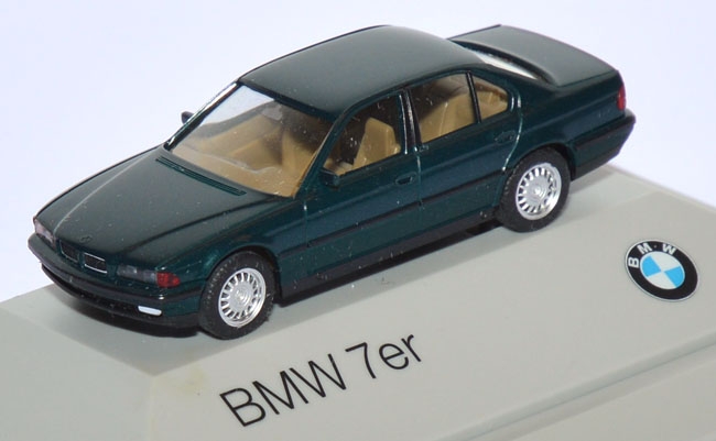 BMW 7er Limousine grünmetallic