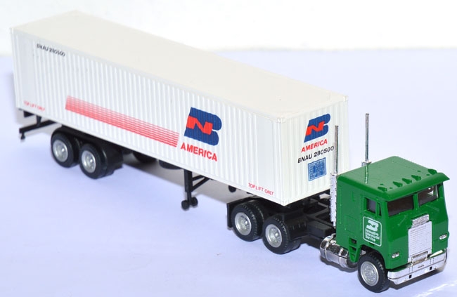 Freightliner COE 40" Container-​Sattelzug BN America