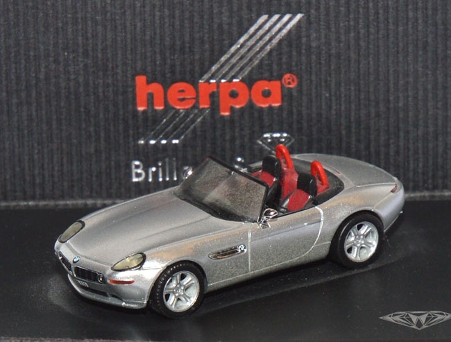 BMW Z8 Roadster silbermetallic