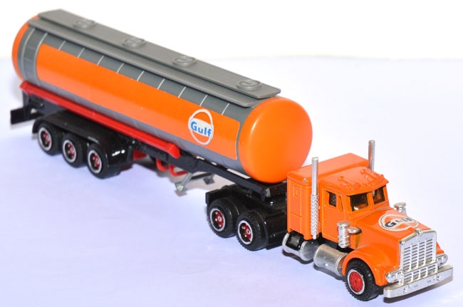 Kenworth W900 CON Sleeper Tanksattelzug Gulf orange