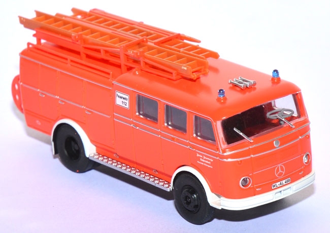 Mercedes-Benz LP311 Pullman LF 16 Feuerwehr Vahrendorf leuchtrot