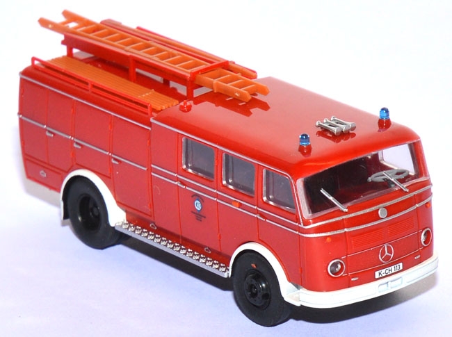 Mercedes-Benz LP311 Pullmann TLF 16 Feuerwehr CFK Köln rot