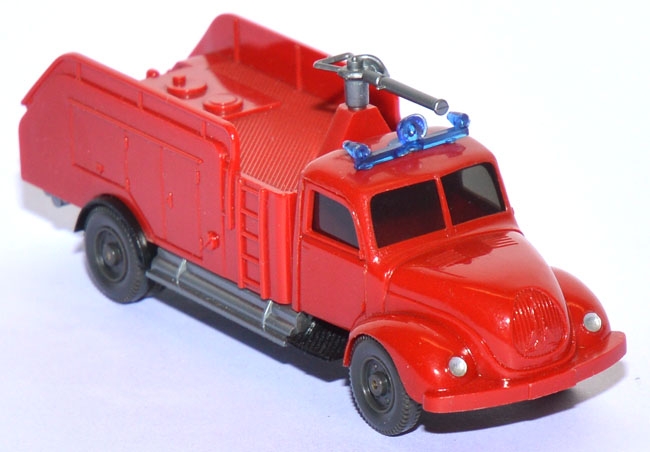 Magirus S 3500 Flugplatz-Feuerwehr rot