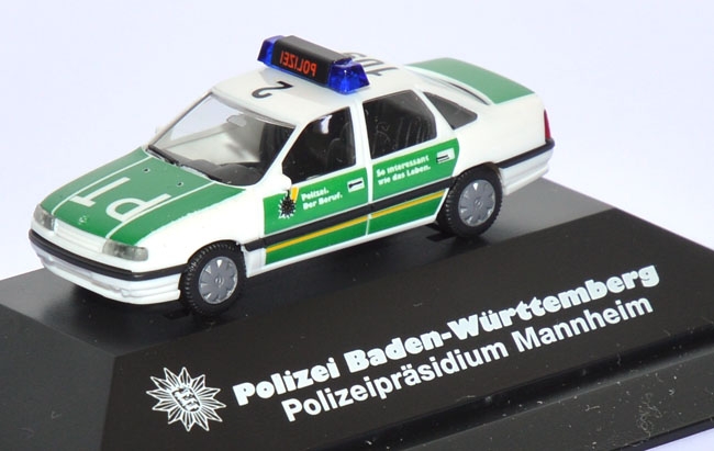 Opel Vectra Polizei Mannheim grün