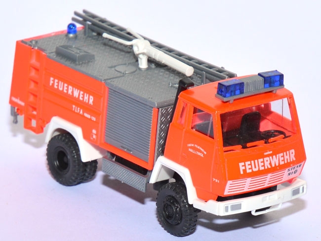 Steyr 91 TLFA 4000-​120 Feuerwehr Hall i. Tirol leuchtrot