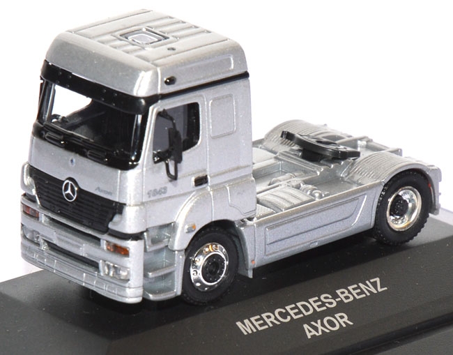 Mercedes-Benz Axor 1843 Solozugmaschine silber