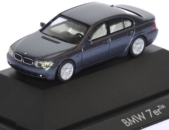 BMW 7er graublaumetallic