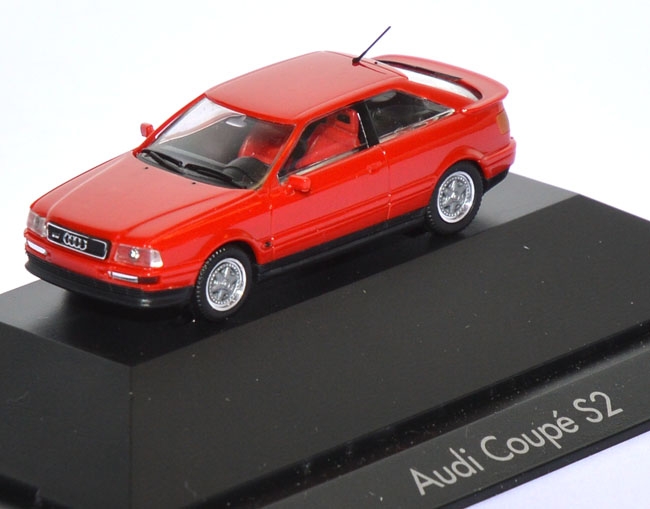 Audi Coupe S2 rot