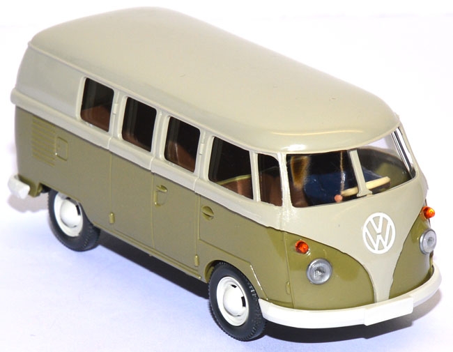 VW T1 Bus dun­kell­ind­grün