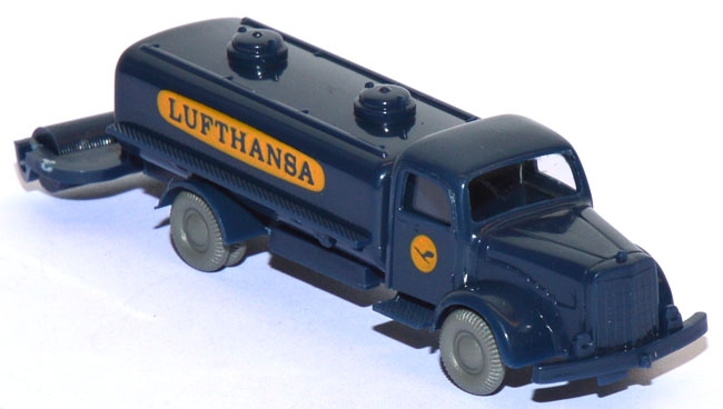 Mercedes-Benz L 5000 Sprengwagen Lufthansa blau