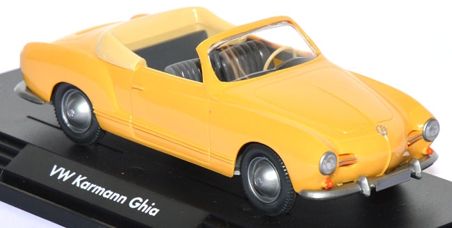 VW Karmann Ghia Cabriolet manilagelb 1:40