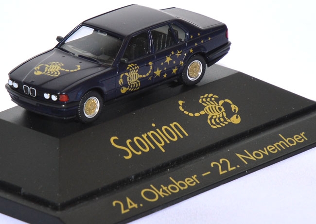 BMW 735i (E32) Sternzeichen Scorpion dunkelblau