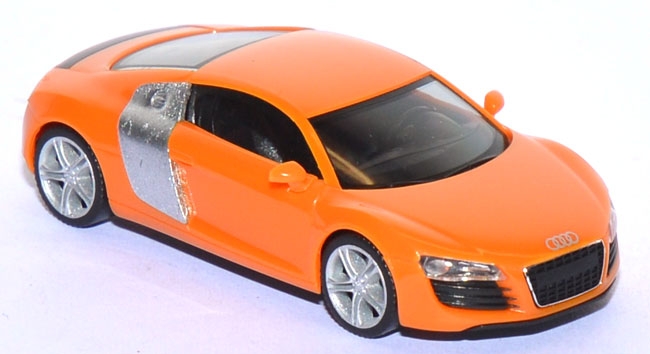 Audi R8 orange