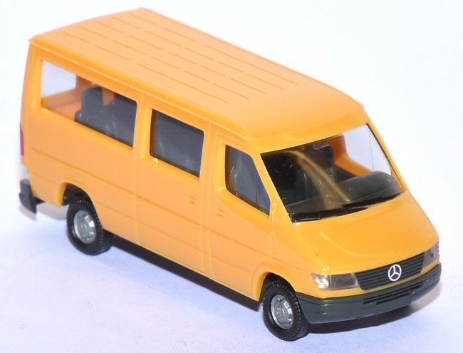 Mercedes-Benz Sprinter Bus beige