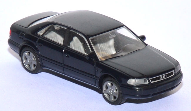 Audi A8 D2 Limousine schwarz