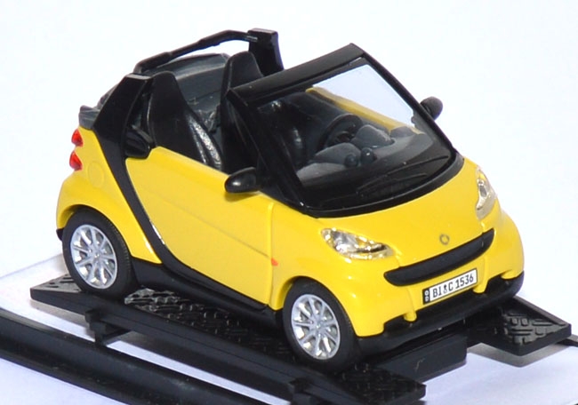 Smart Fortwo 2 07 Cabrio gelb 46175