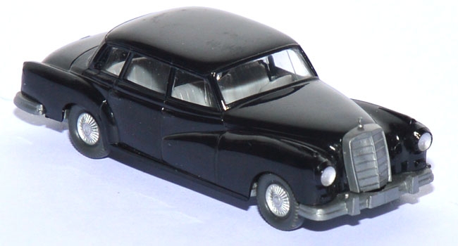 Mercedes-​Benz 300 Adenauer schwarz