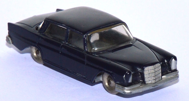 Mercedes-Benz 220 S dunkelblau